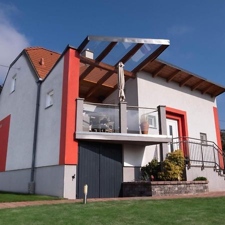 Ferienhaus Koch Villa Mönchhof Dış mekan fotoğraf